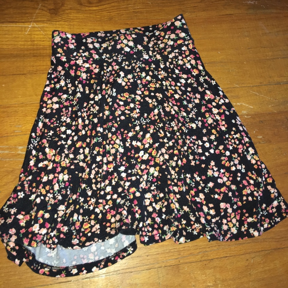 Decree Floral Flower Black Skirt